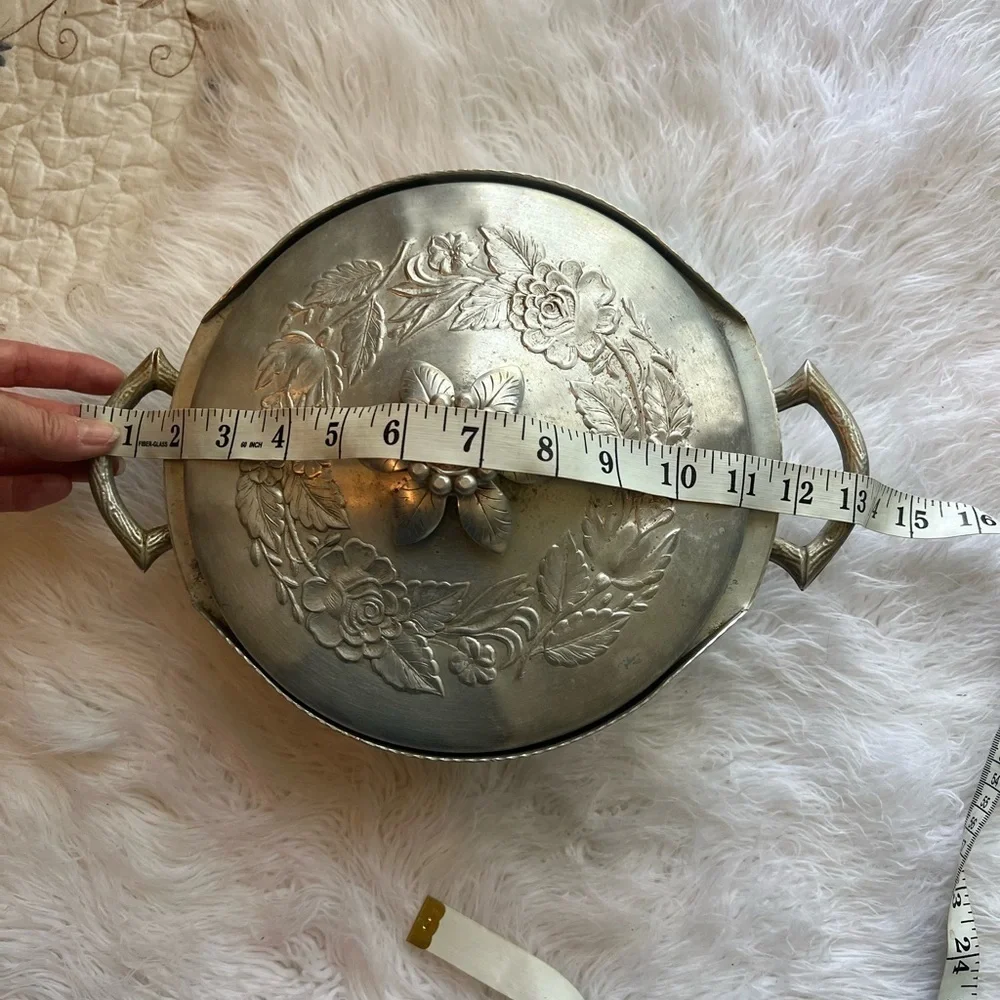 Vintage Hand Forged Hammered Aluminum Everlast Metal Casserole Dish Floral Lid